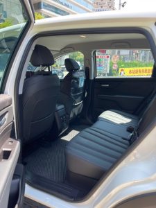 taipei 5 seats car inside